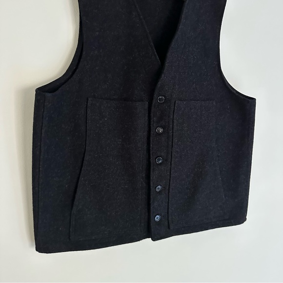 Filson Wool Mackinaw Vest - Picture 7 of 10